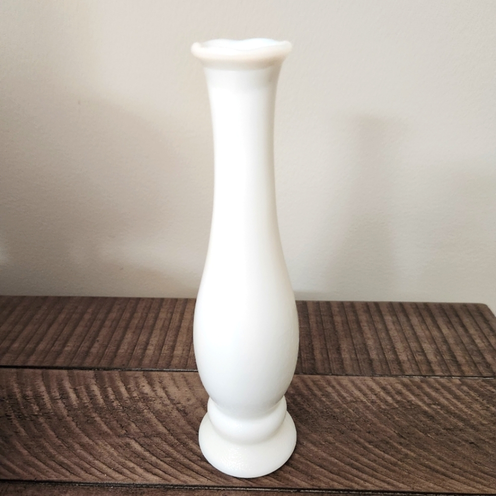 Vintage White Milk Glass Bud Vase Beehive Mark
